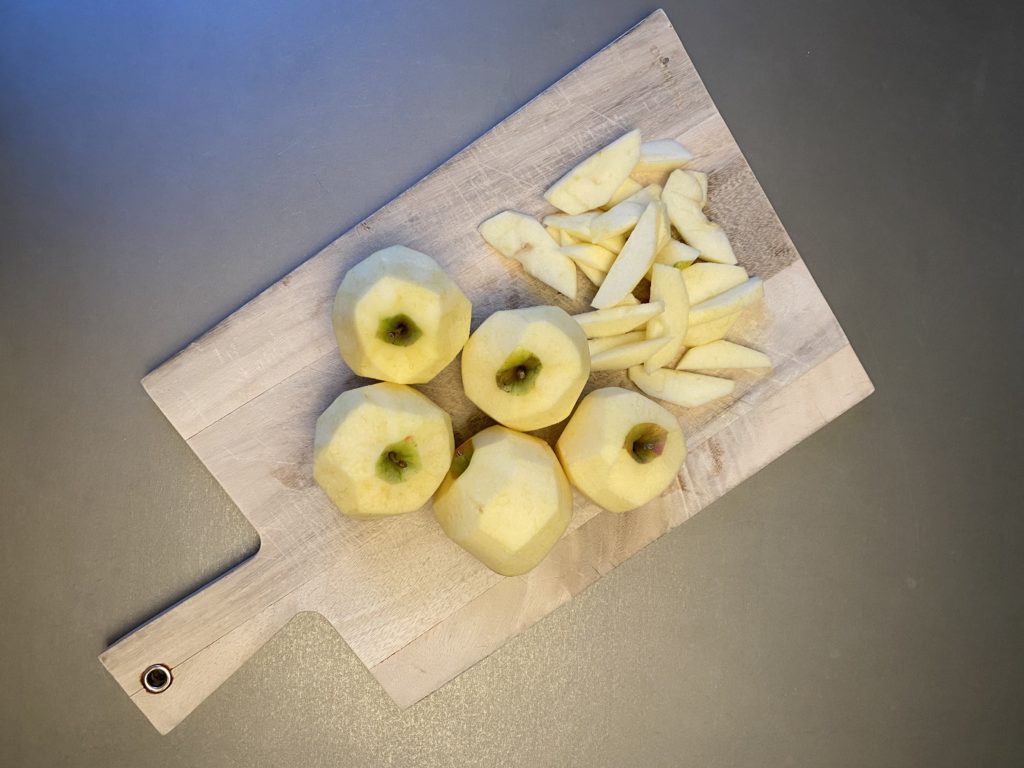 Äpfel geschält