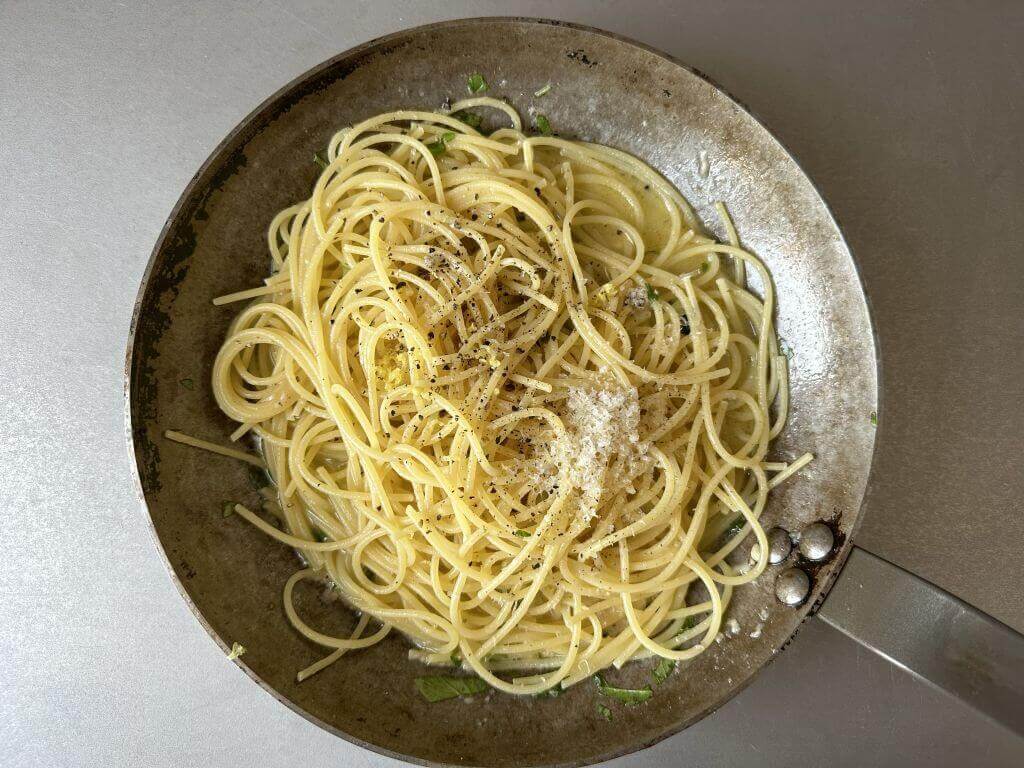 Zitronen-Basilikum Pasta - Rezepte von Honig &amp; Speck
